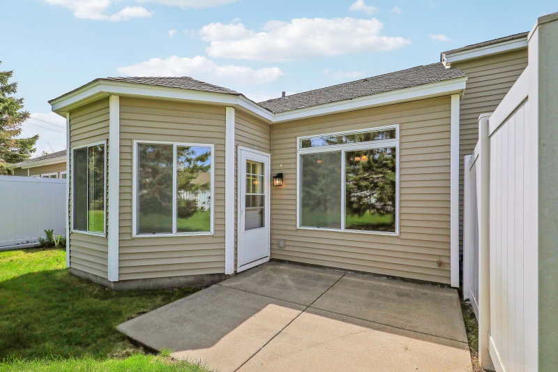 7592 Hinton Park Avenue S - Photo 49