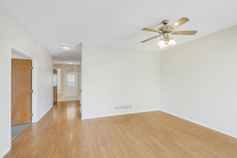 7592 Hinton Park Avenue S - Photo 9