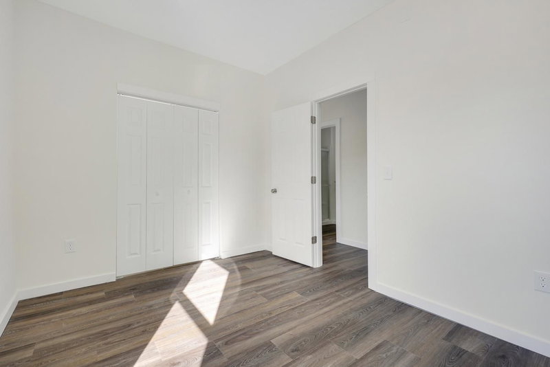1537 E 38th Street - Photo 16