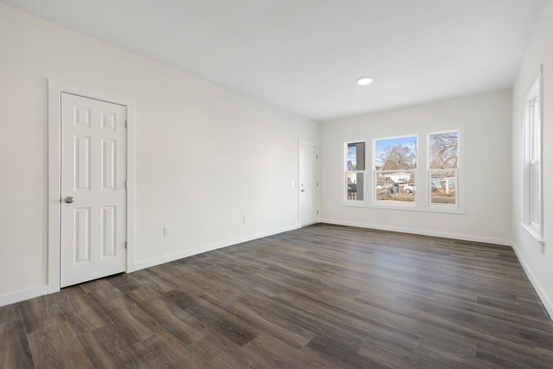 1537 E 38th Street - Photo 24