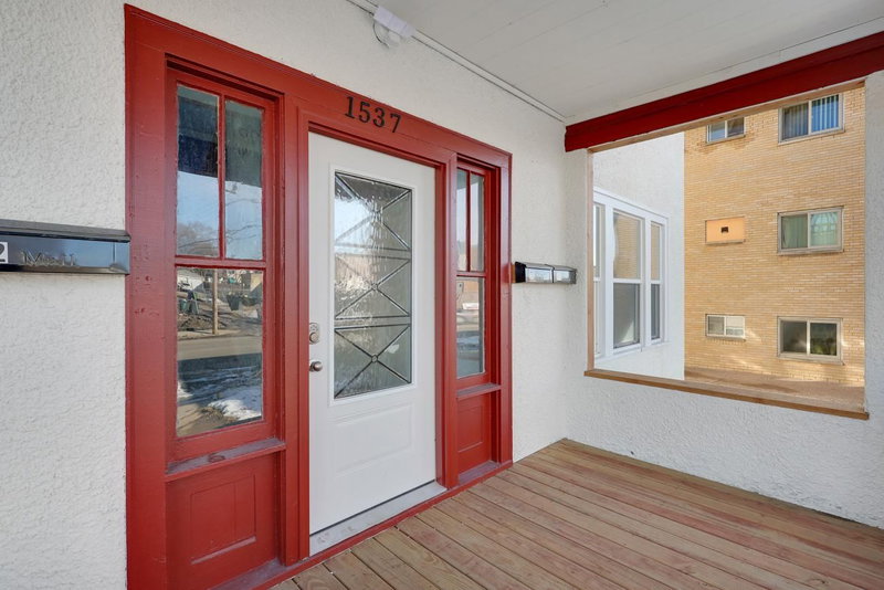1537 E 38th Street - Photo 4