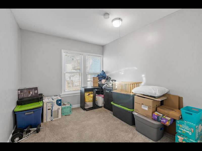 2631 Thomas Avenue N - Photo 15