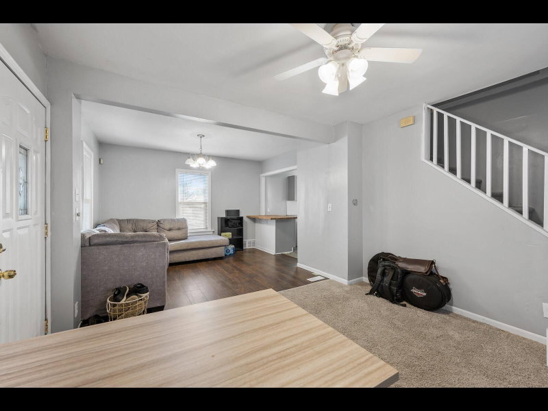 2631 Thomas Avenue N - Photo 4