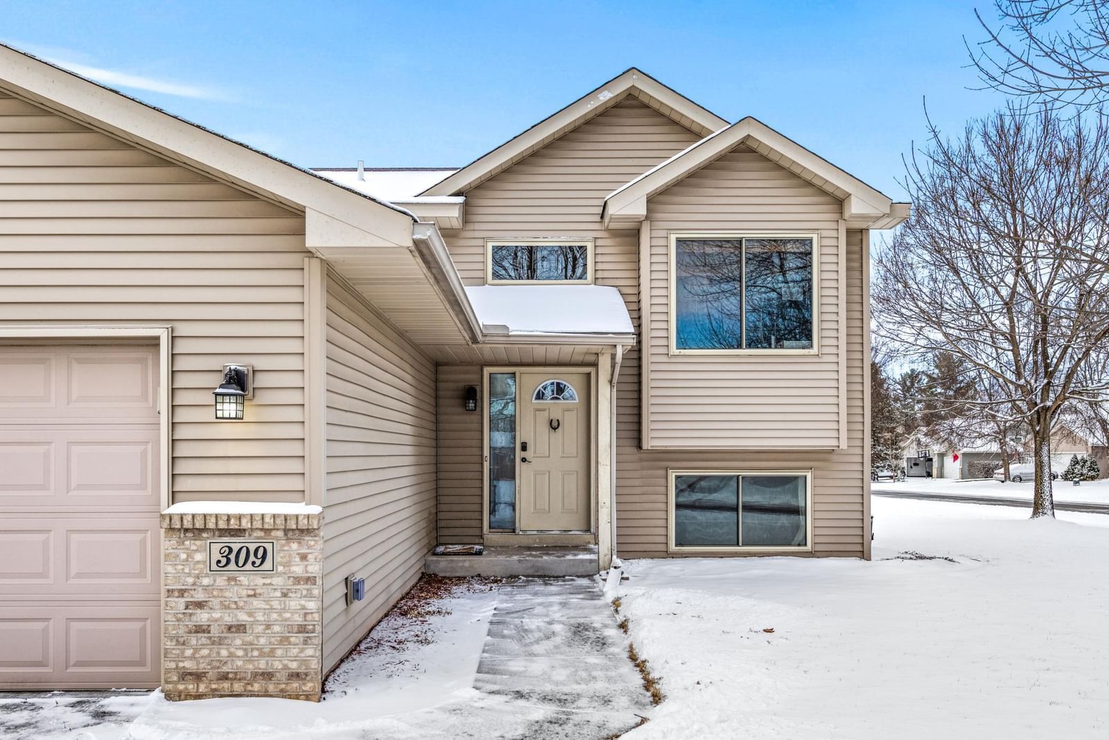 309 Flintwood Street SW