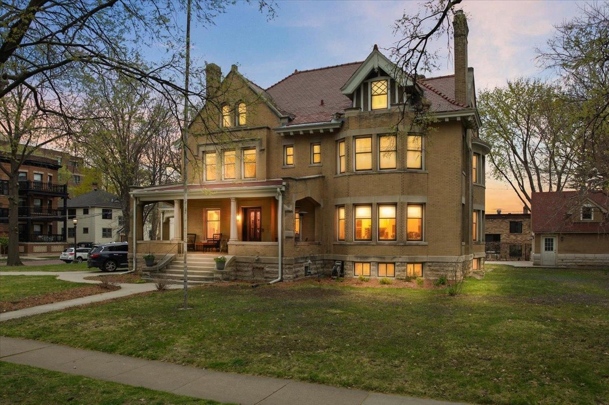 341 Dayton Avenue