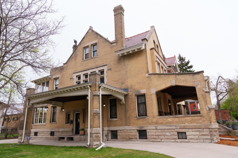 341 Dayton Avenue - Photo 4
