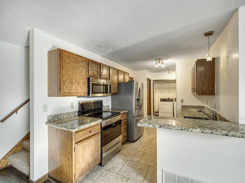 1120 Pecks Woods Drive - Photo 5