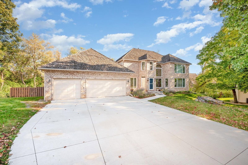 8973 Knoble Court - Photo 2