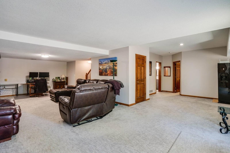 8973 Knoble Court - Photo 36