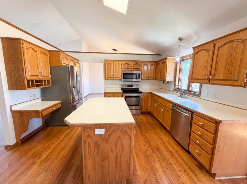 8433 Upland Lane N - Photo 14