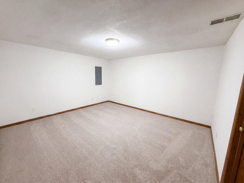 8433 Upland Lane N - Photo 18