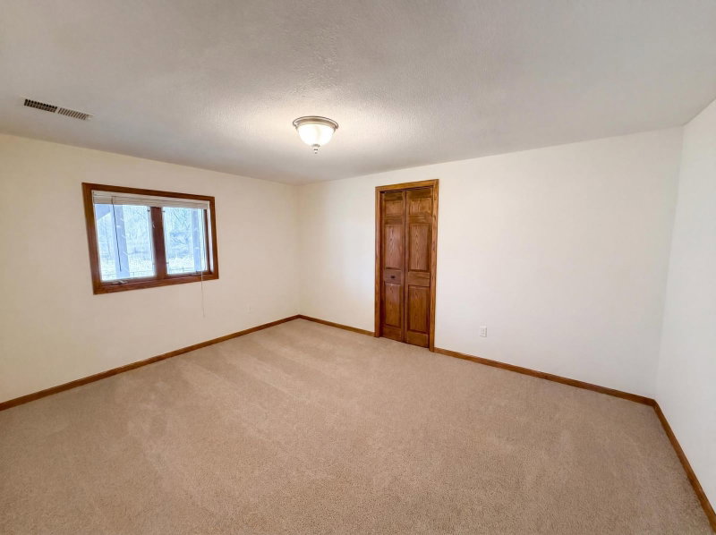 8433 Upland Lane N - Photo 19