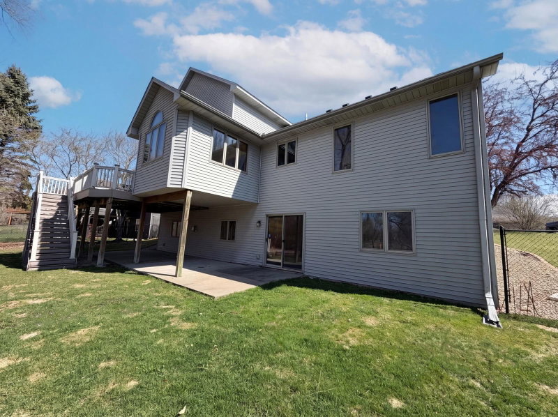 8433 Upland Lane N - Photo 34