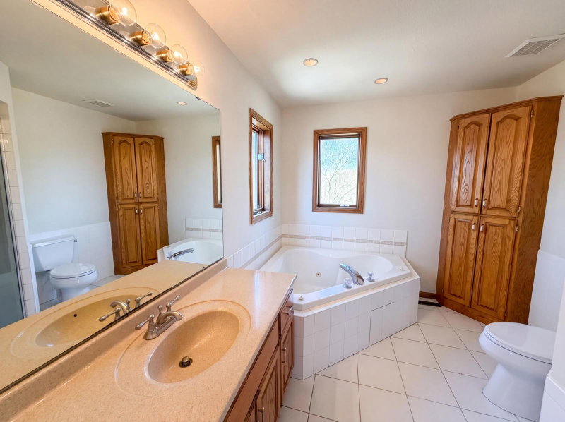 8433 Upland Lane N - Photo 6