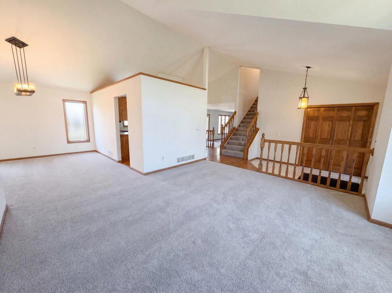 8433 Upland Lane N - Photo 9