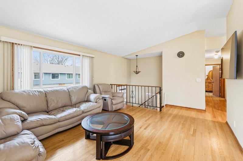 1272 Ferndale Street N - Photo 16