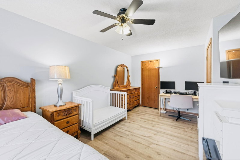1272 Ferndale Street N - Photo 9