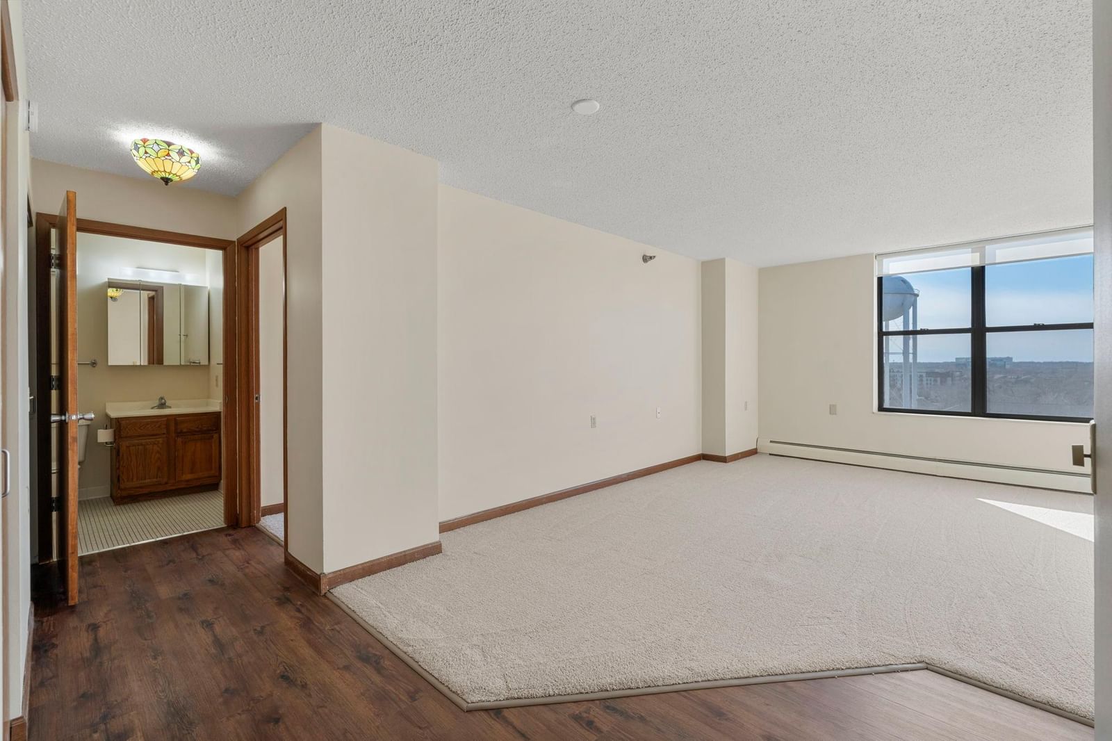 7600 Golden Valley Road #1004
