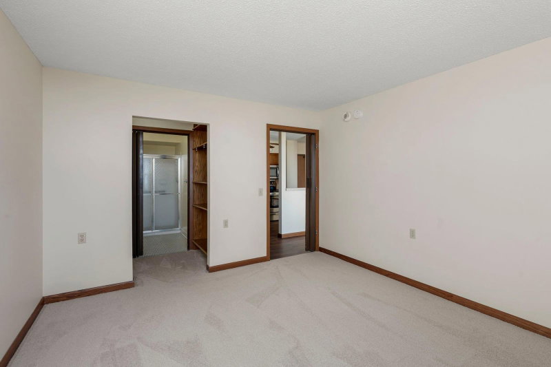 7600 Golden Valley Road #1004 - Photo 12