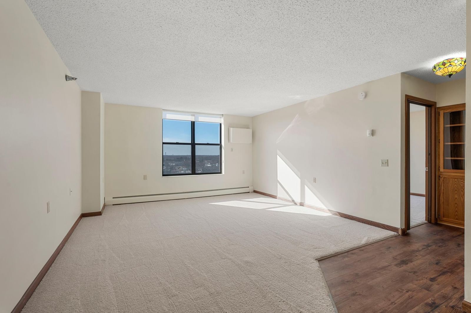 7600 Golden Valley Road #1004