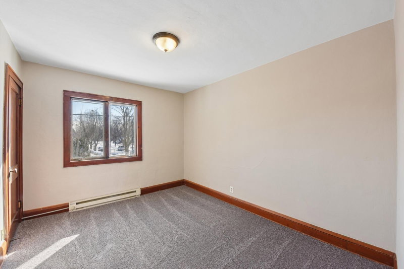 1237 5th Street E - Photo 14