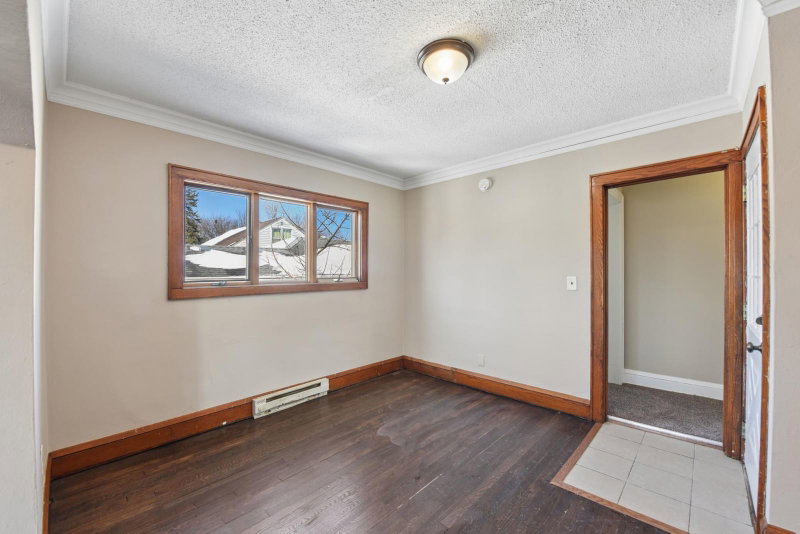1237 5th Street E - Photo 16