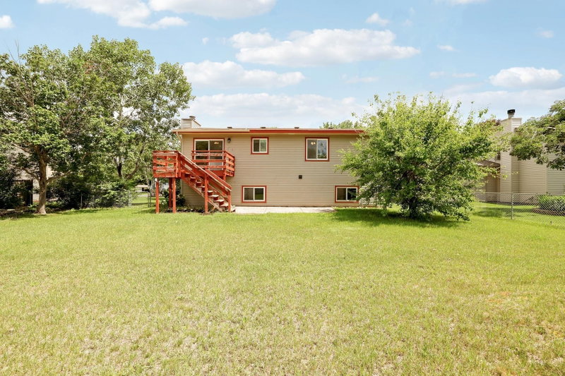 7337 116th Place N - Photo 30