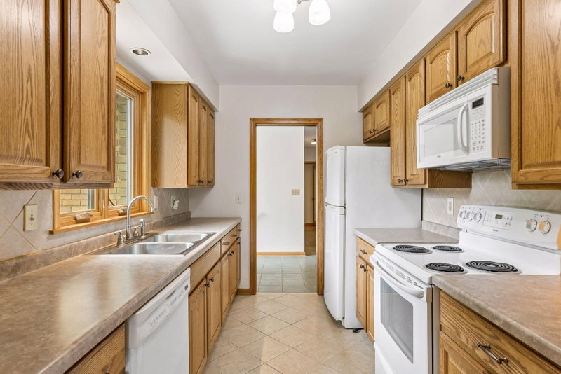 116 Victory Place - Photo 11