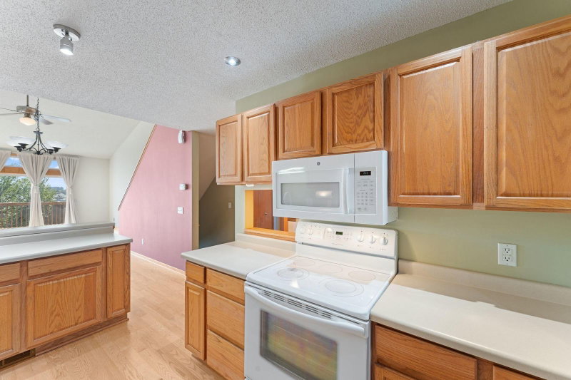 1802 McKinley Street NE - Photo 7