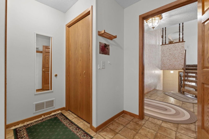 7708 82nd Avenue N - Photo 22