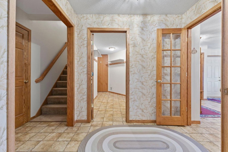7708 82nd Avenue N - Photo 24