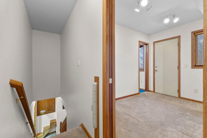 7708 82nd Avenue N - Photo 25
