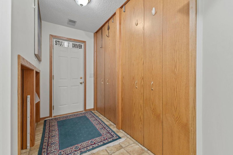7708 82nd Avenue N - Photo 31
