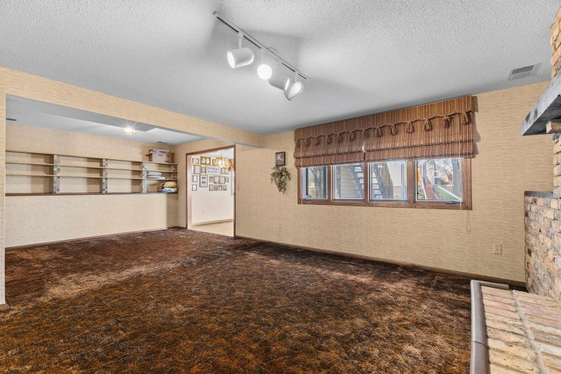 7708 82nd Avenue N - Photo 40