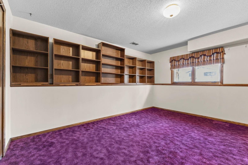 7708 82nd Avenue N - Photo 43