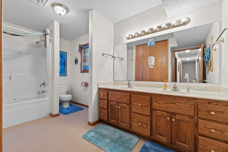 7708 82nd Avenue N - Photo 45