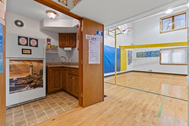 7708 82nd Avenue N - Photo 49