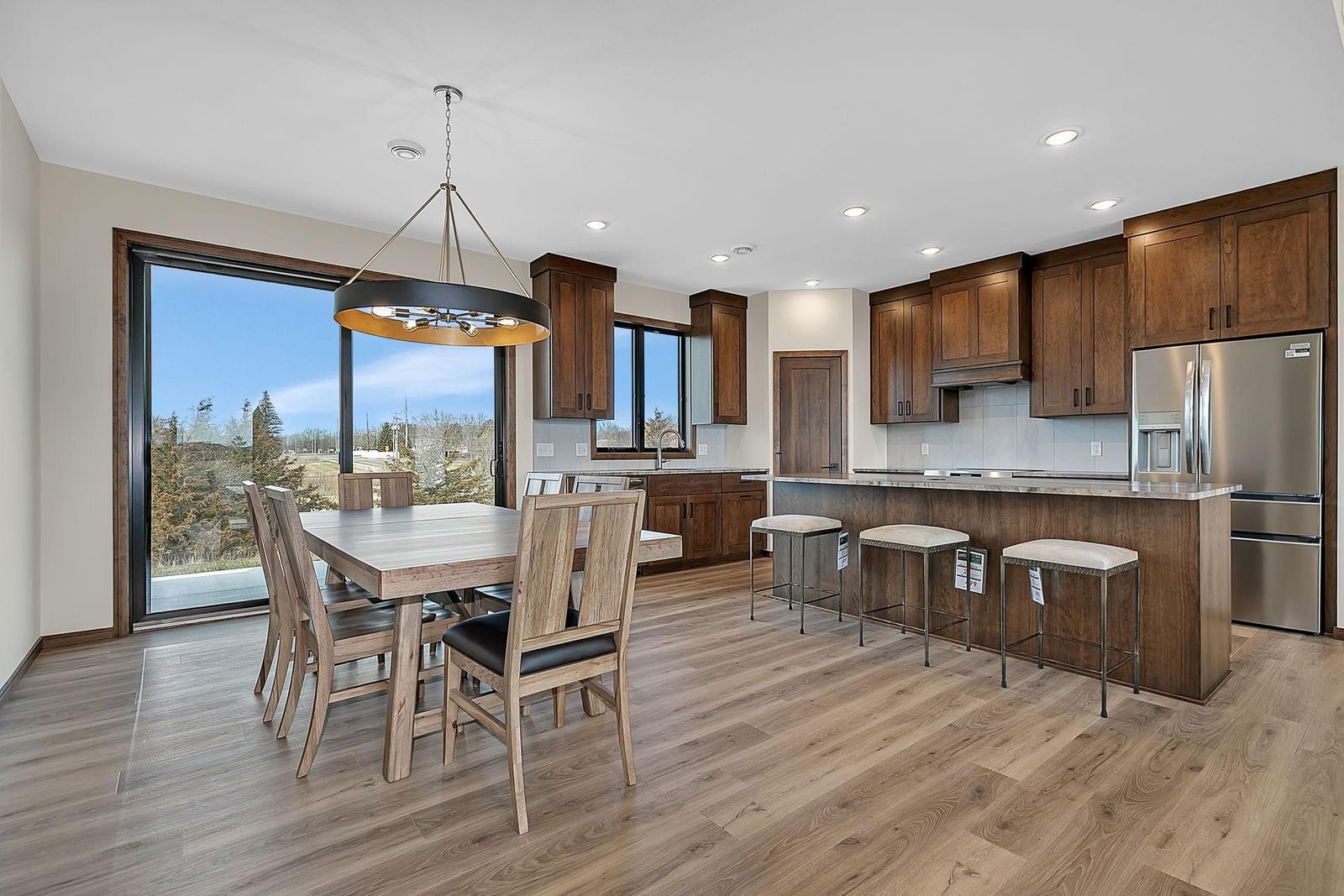 3401 Wildflower Road S