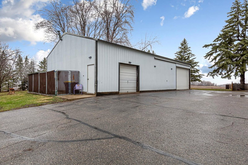 18352 Cannon City Boulevard - Photo 2