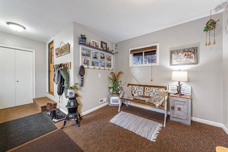 18352 Cannon City Boulevard - Photo 14