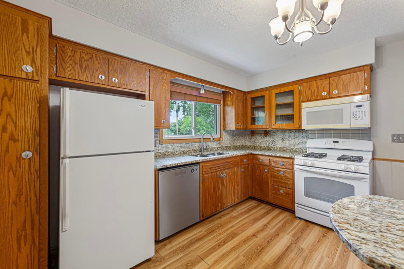 2033 Bluestone Lane - Photo 18