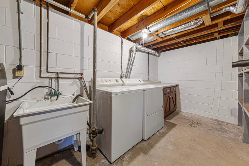 2033 Bluestone Lane - Photo 38