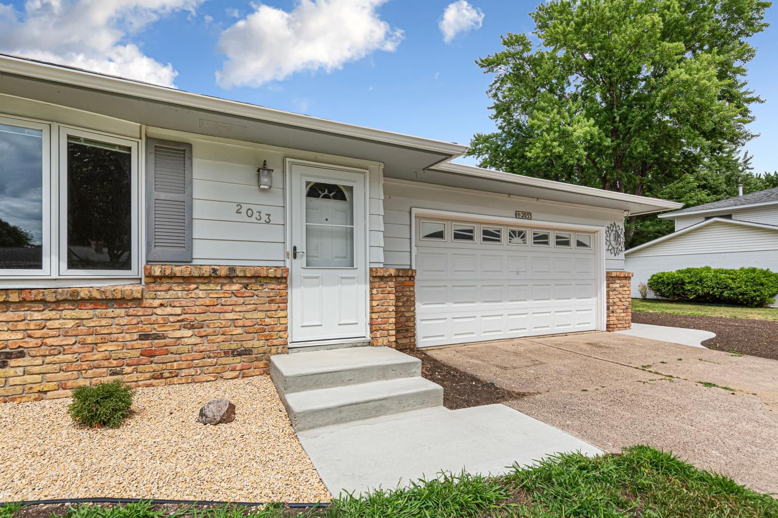 2033 Bluestone Lane