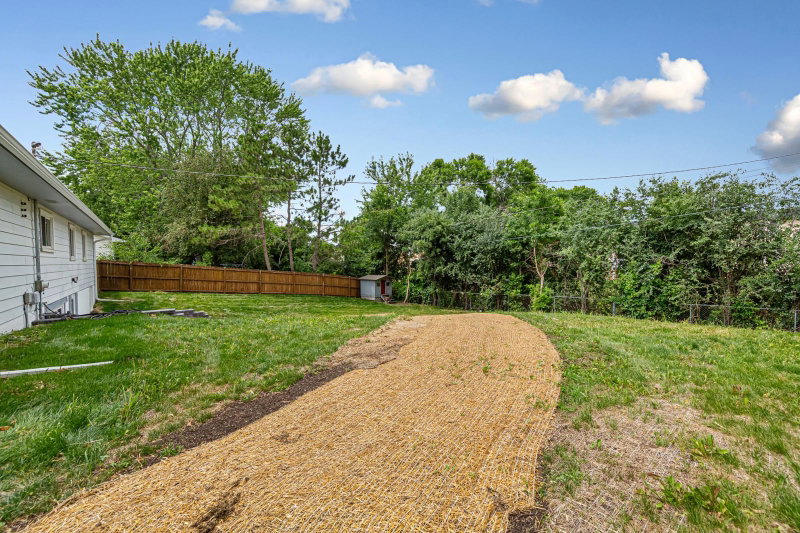 2033 Bluestone Lane - Photo 6