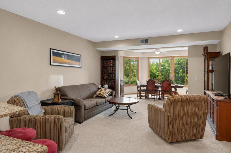 5985 Rowland Road #302 - Photo 9