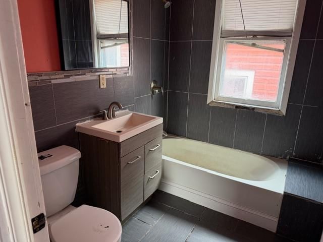 1322 Fremont Avenue N - Photo 15