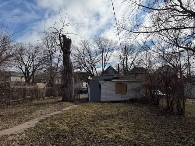 1322 Fremont Avenue N - Photo 16