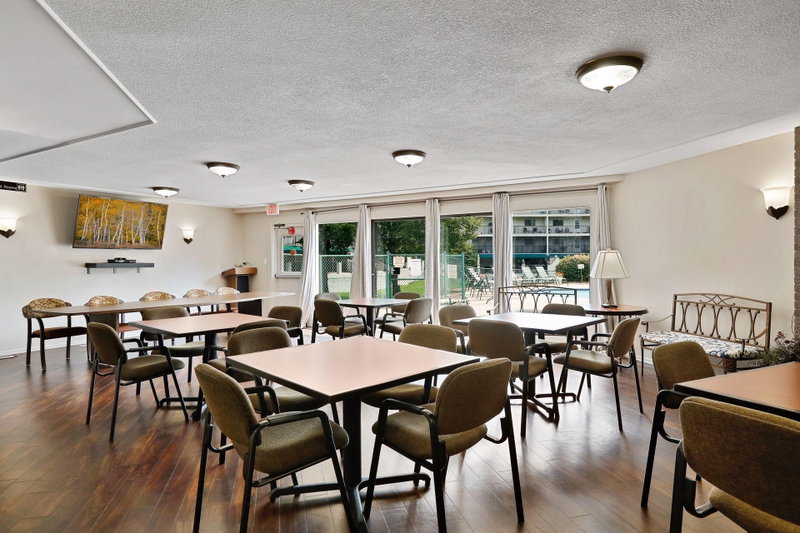 10531 Cedar Lake Road #212 - Photo 20