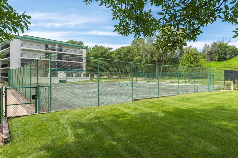 10531 Cedar Lake Road #212 - Photo 27
