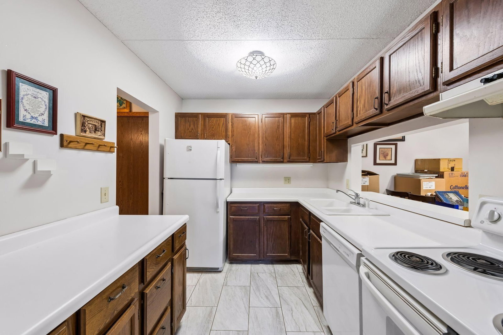 10531 Cedar Lake Road #212
